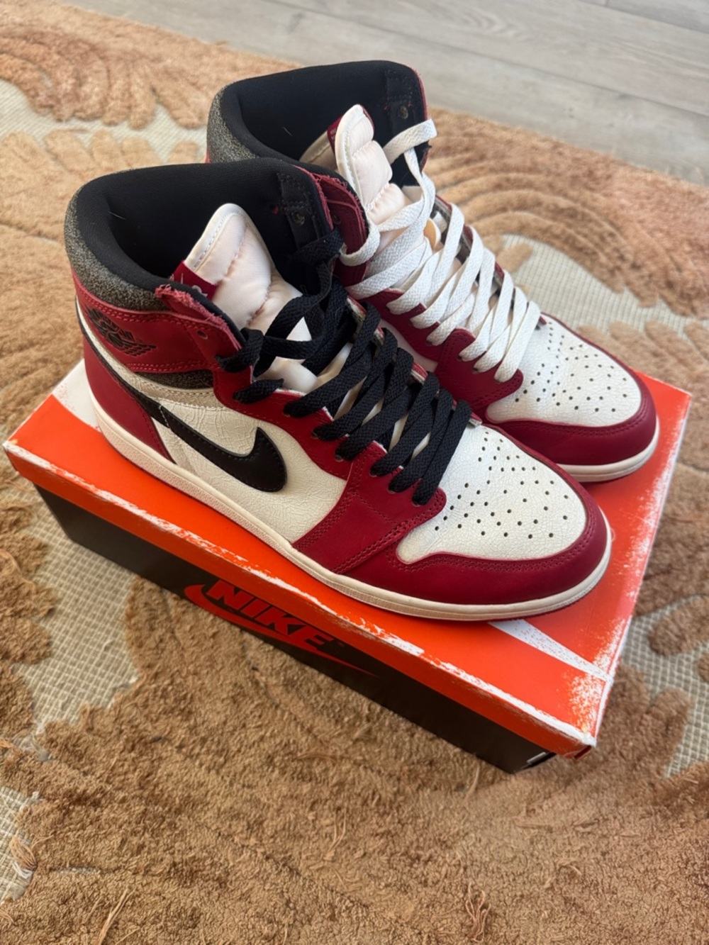 Jordan 1 High OG Chicago Lost and Found